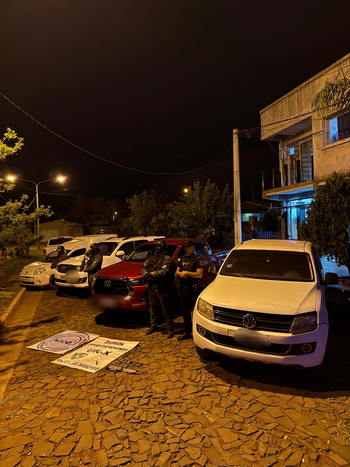 Desbarataron una red de usura en Posadas: Tres detenidos, 350 tarjetas, 25 DNI, 4 vehículos secuestrados 5 Desbarataron una red de usura en Posadas: Tres detenidos, 350 tarjetas, 25 DNI, 4 vehículos secuestrados imagen-4