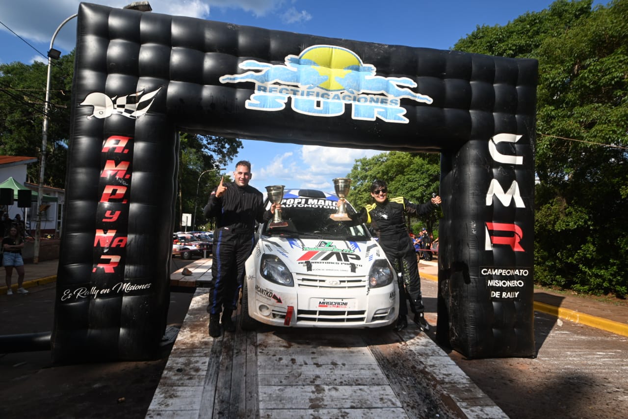 Automovilismo: brillante cierre del Gran Premio Coronación en Aristóbulo del Valle y Salto Encantado 7 Automovilismo: brillante cierre del Gran Premio Coronación en Aristóbulo del Valle y Salto Encantado imagen-6