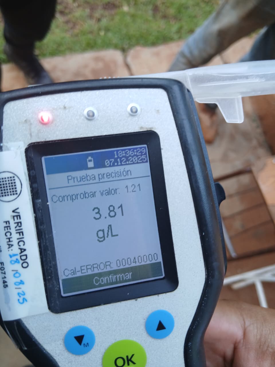 Alcoholímetro al límite: terminó detenido tras dar 3,81 g/l, armar disturbios y atacar a los policías imagen-2