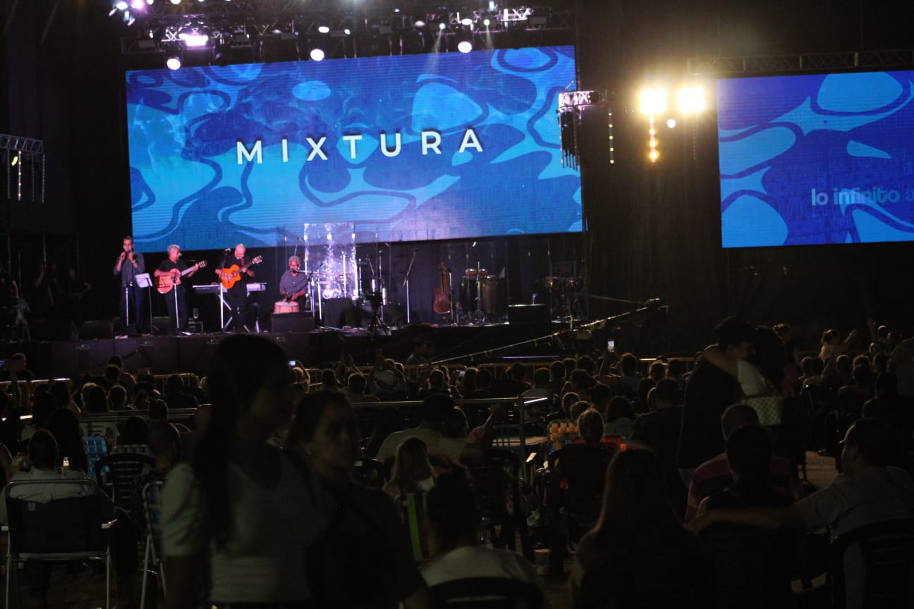 El Mensú de Oro fue para “Cacho” Bernal en el cierre del Festival del Litoral imagen-14