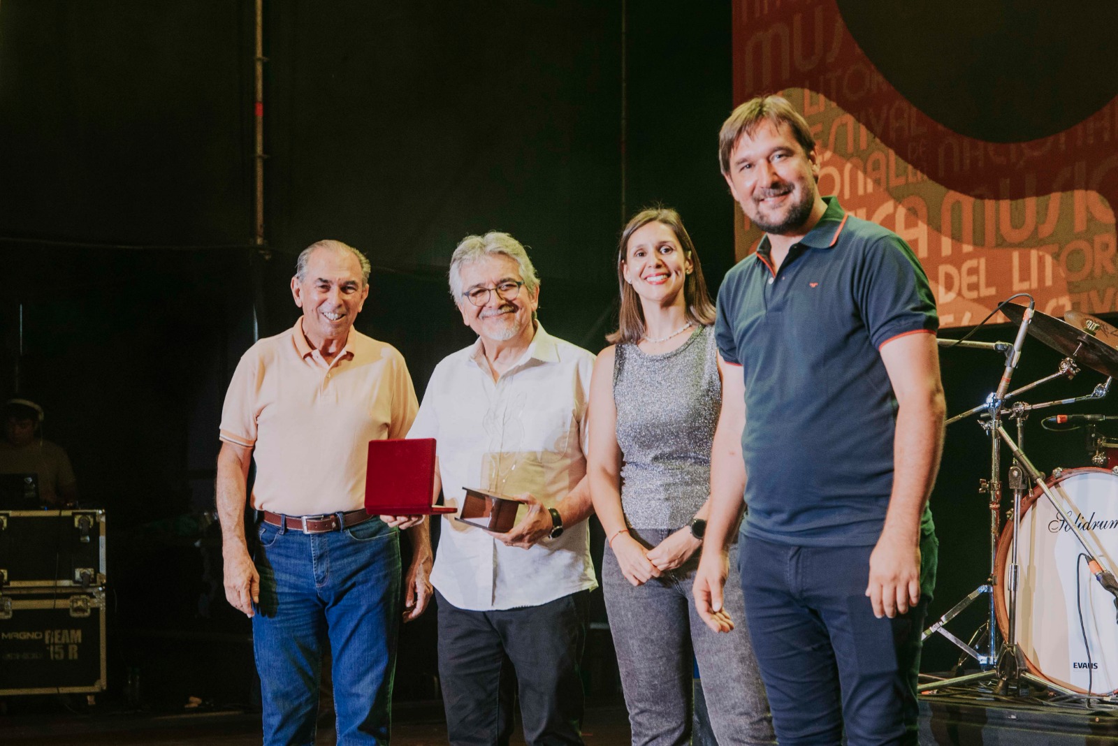 El Mensú de Oro fue para “Cacho” Bernal en el cierre del Festival del Litoral imagen-17