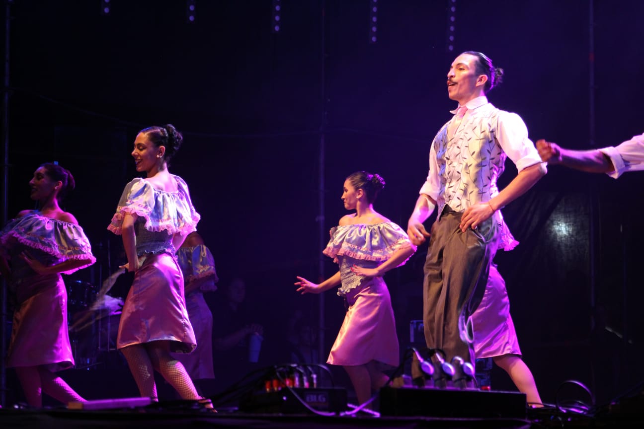 El Mensú de Oro fue para “Cacho” Bernal en el cierre del Festival del Litoral imagen-10