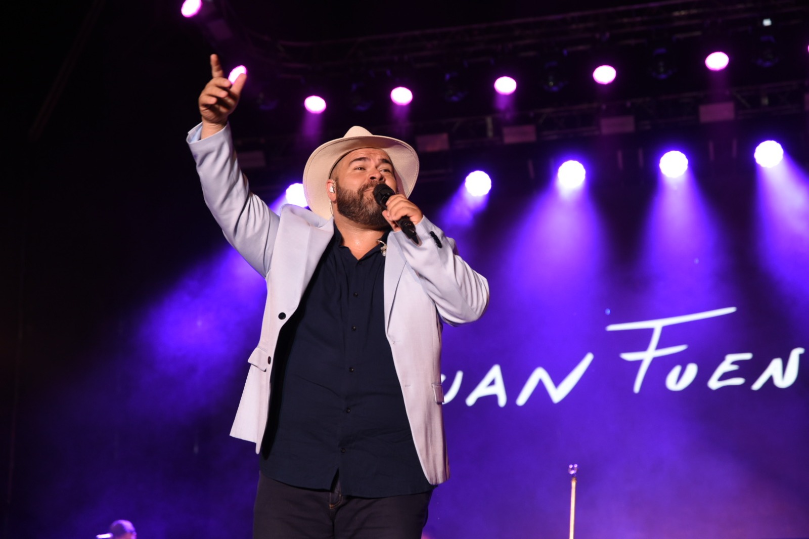 La Cascada brilló con la última antorcha del Festival del Litoral 2025 11 La Cascada brilló con la última antorcha del Festival del Litoral 2025 imagen-10