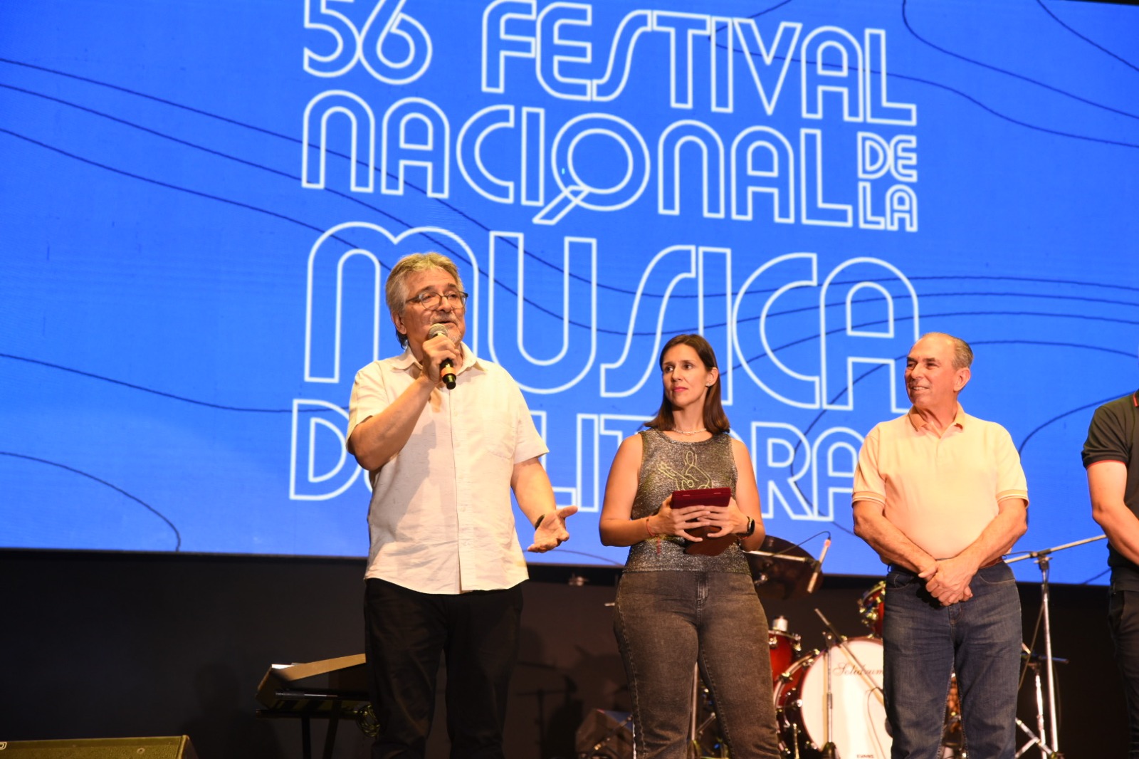 La Cascada brilló con la última antorcha del Festival del Litoral 2025 13 La Cascada brilló con la última antorcha del Festival del Litoral 2025 imagen-12