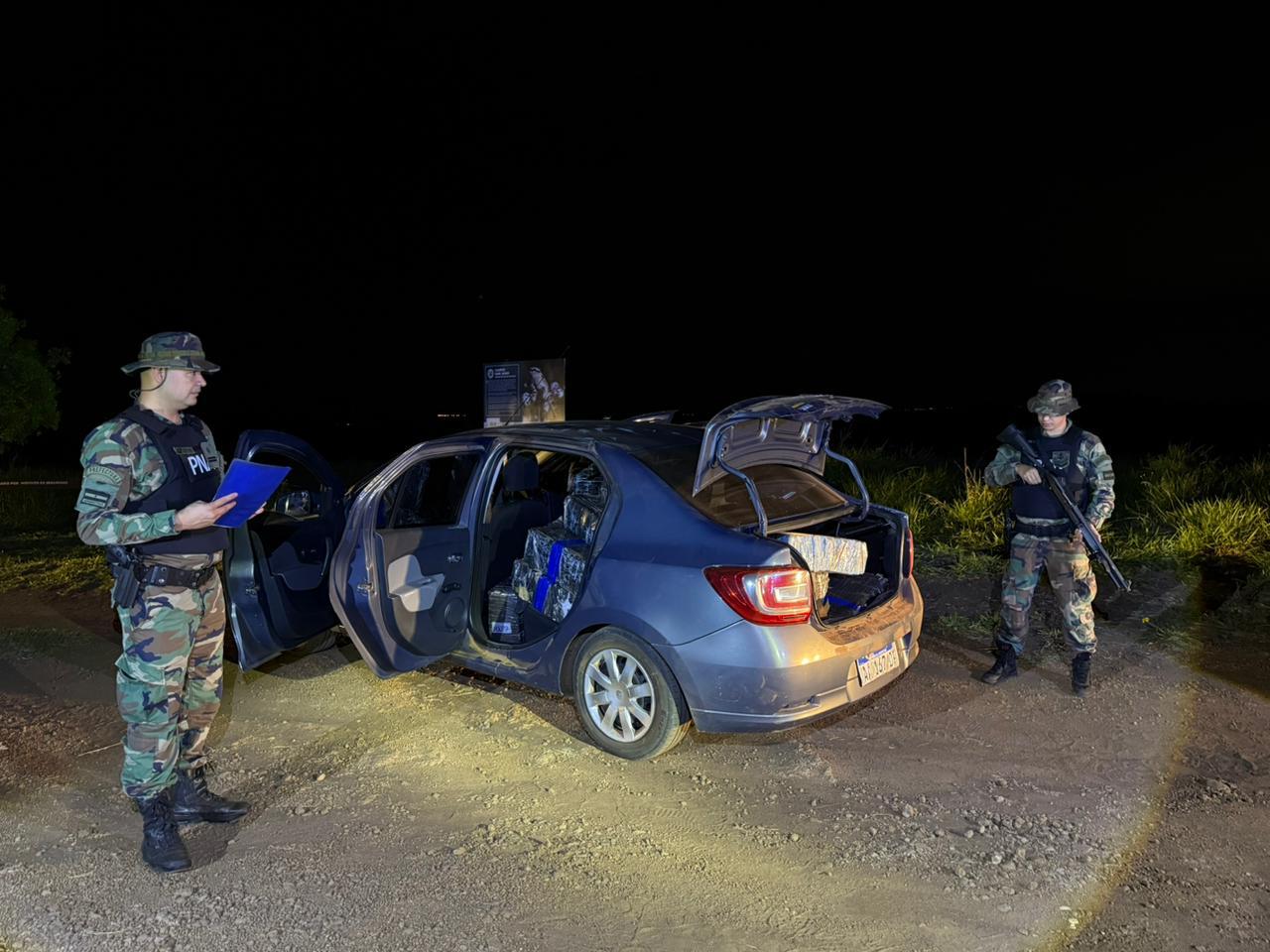 Prefectura secuestró media tonelada de marihuana en la zona de Santa Ana 5 Prefectura secuestró media tonelada de marihuana en la zona de Santa Ana imagen-4