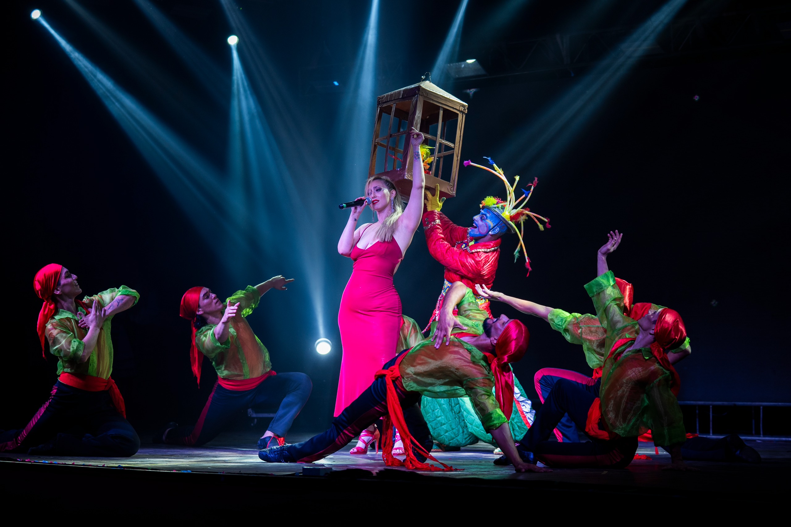 Alem a lo grande: Más de 40 mil personas celebraron el inicio de la Fiesta Nacional de la Navidad 43 Alem a lo grande: Más de 40 mil personas celebraron el inicio de la Fiesta Nacional de la Navidad imagen-42