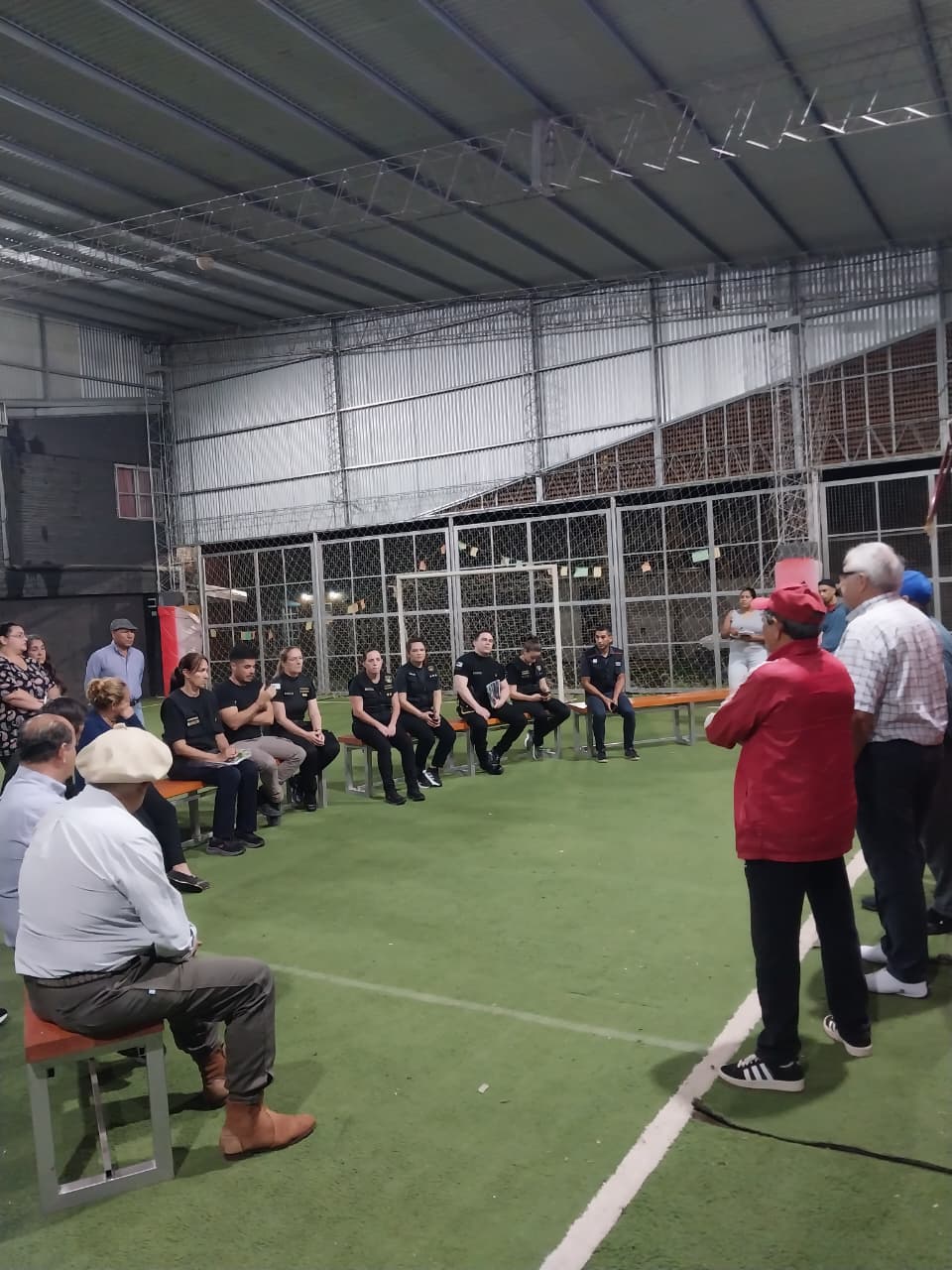 En reunión con autoridades, vecinos de la Chacra 49 plantearon casos de inseguridad y reclamaron medidas urgentes 9 En reunión con autoridades, vecinos de la Chacra 49 plantearon casos de inseguridad y reclamaron medidas urgentes imagen-8