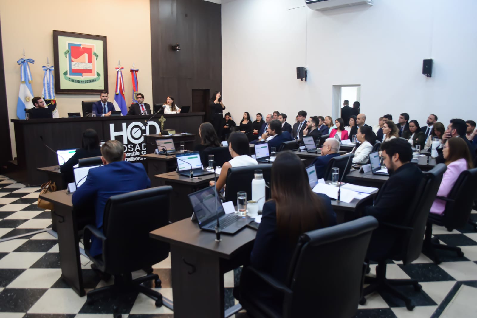 Daniel Vigo fue electo Presidente del Concejo Deliberante de Posadas 25 Daniel Vigo fue electo Presidente del Concejo Deliberante de Posadas imagen-24