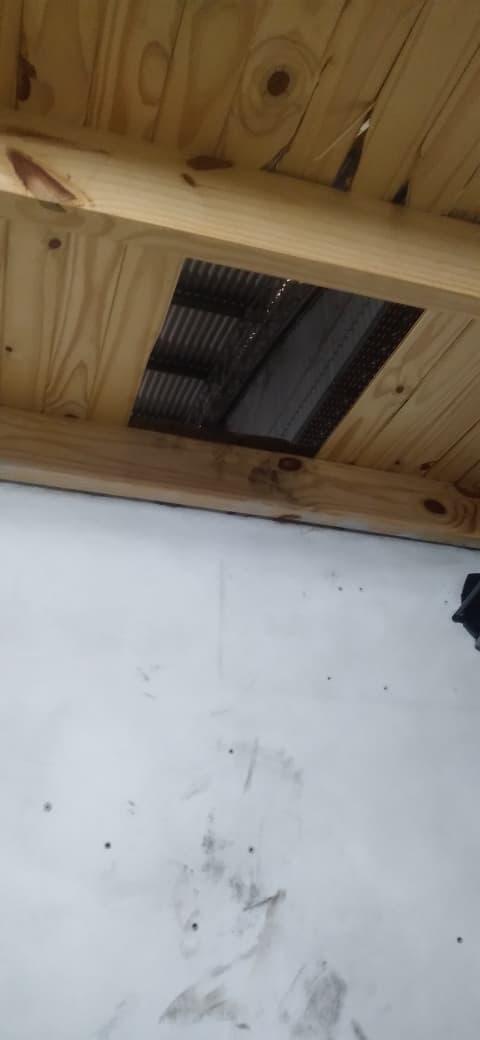 Robo en Garupá: ladrones ingresaron por el techo del galpón de una empresas de bebidas 5 Robo en Garupá: ladrones ingresaron por el techo del galpón de una empresas de bebidas imagen-4