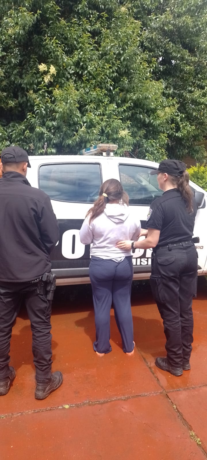 Detuvieron a una mujer por una estafa millonaria a un jubilado en Campo Viera: utilizó su tarjeta durante 10 años 3 Detuvieron a una mujer por una estafa millonaria a un jubilado en Campo Viera: utilizó su tarjeta durante 10 años imagen-2