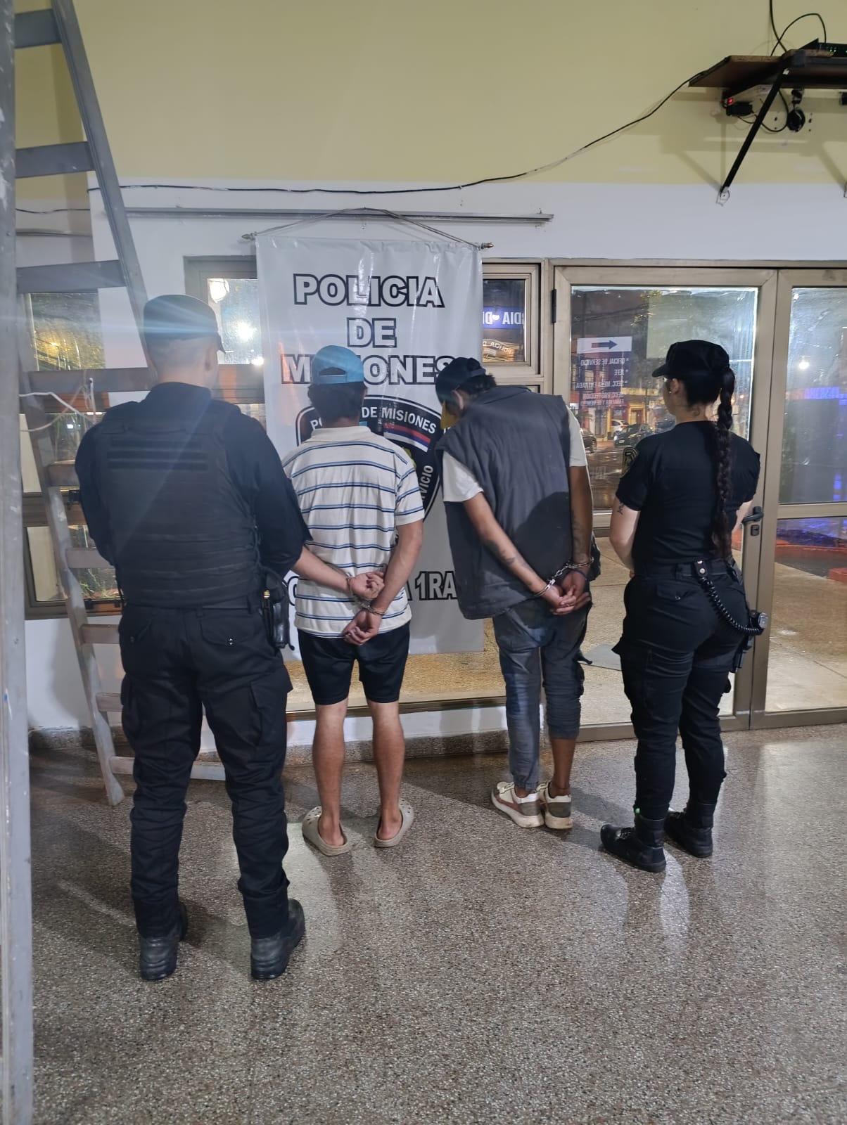 Cámaras del 911 guiaron dos operativos y tres detenciones en Posadas 3 Cámaras del 911 guiaron dos operativos y tres detenciones en Posadas imagen-2