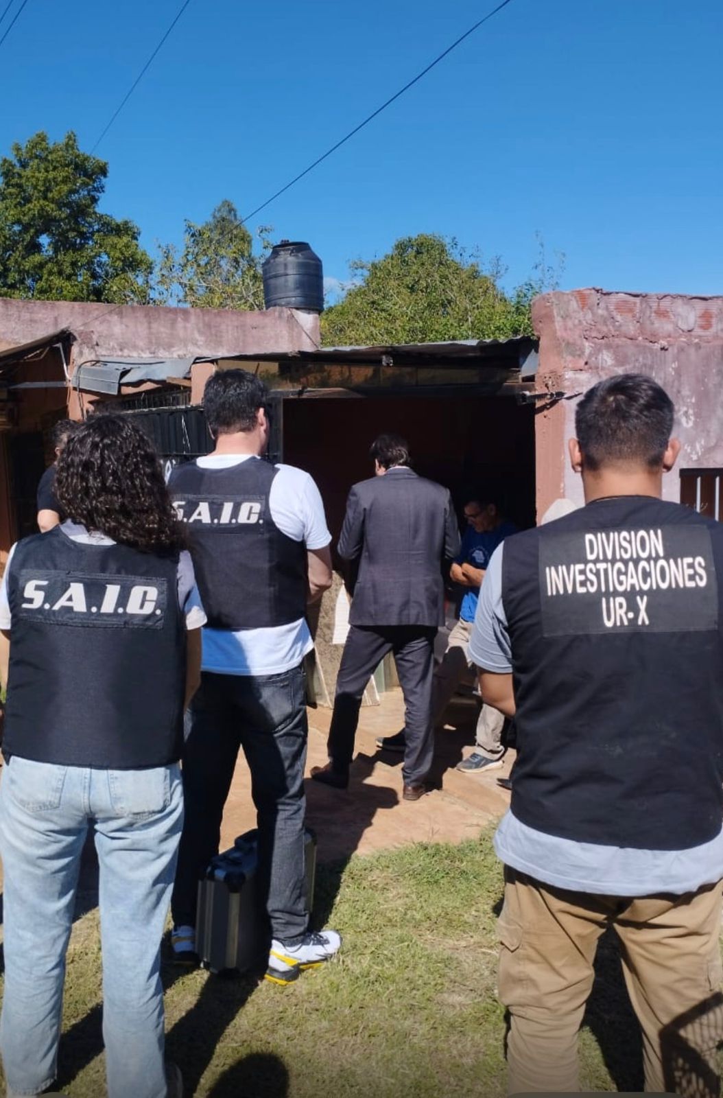 Allanamientos en Alem por una causa de presunta venta de armas 13 Allanamientos en Alem por una causa de presunta venta de armas imagen-12