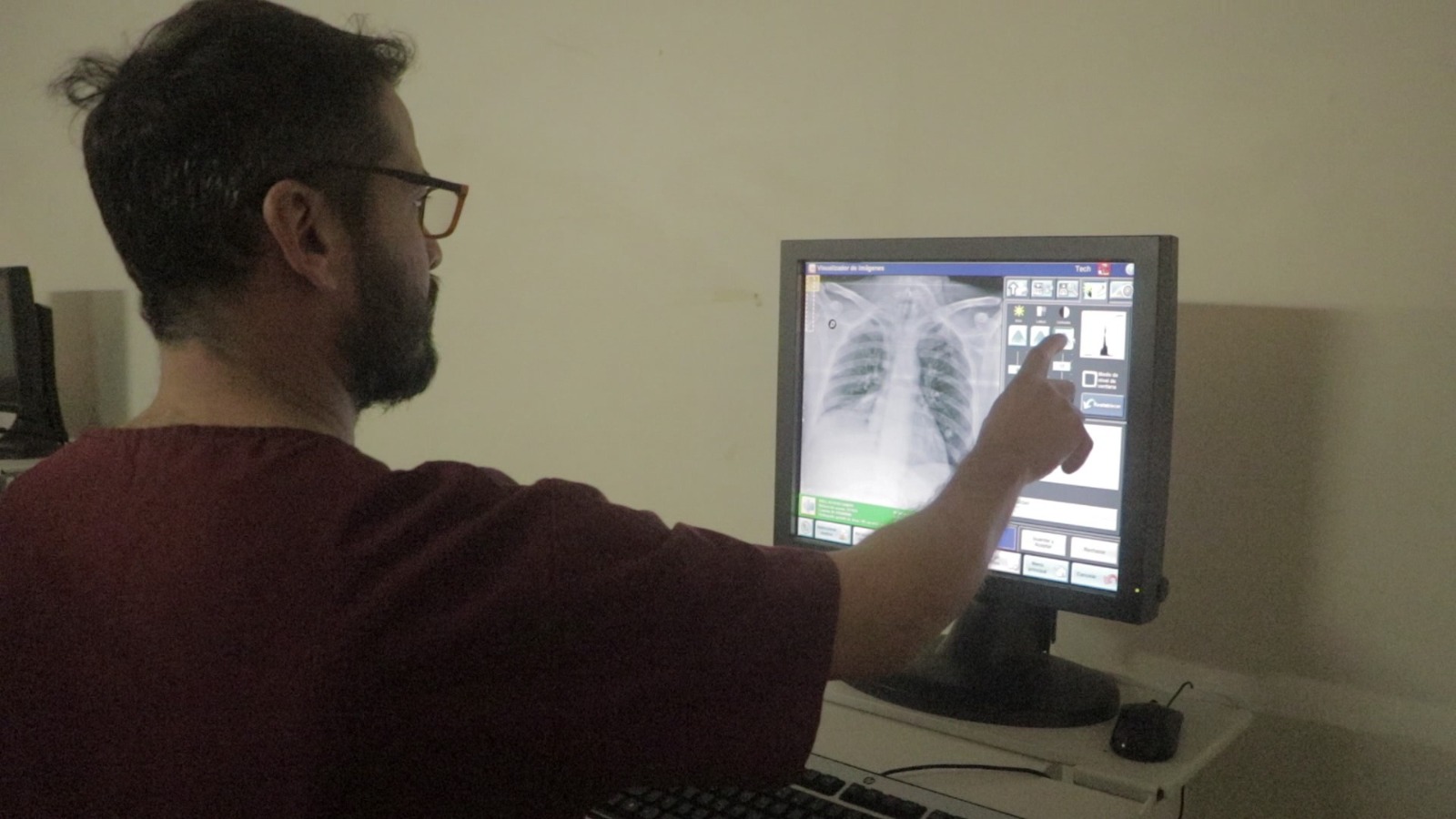 El Madariaga incorpora tecnología alemana y realiza una millonaria inversión en resonadores para reforzar el diagnóstico por imágenes 19 El Madariaga incorpora tecnología alemana y realiza una millonaria inversión en resonadores para reforzar el diagnóstico por imágenes imagen-18