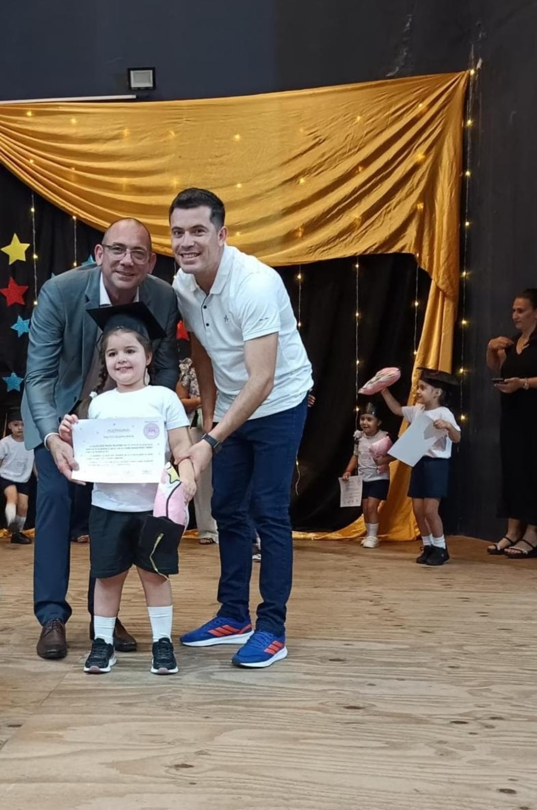 La Policía de Misiones cerró el ciclo lectivo 2025 del Jardín Maternal “Sueñitos” 7 La Policía de Misiones cerró el ciclo lectivo 2025 del Jardín Maternal “Sueñitos” imagen-6