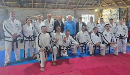 Examen nacional de Taekwondo: 16 maestros rindieron para acceder a los grados 7º y 8º Dan Examen nacional de Taekwondo: 16 maestros rindieron para acceder a los grados 7º y 8º Dan imagen-4