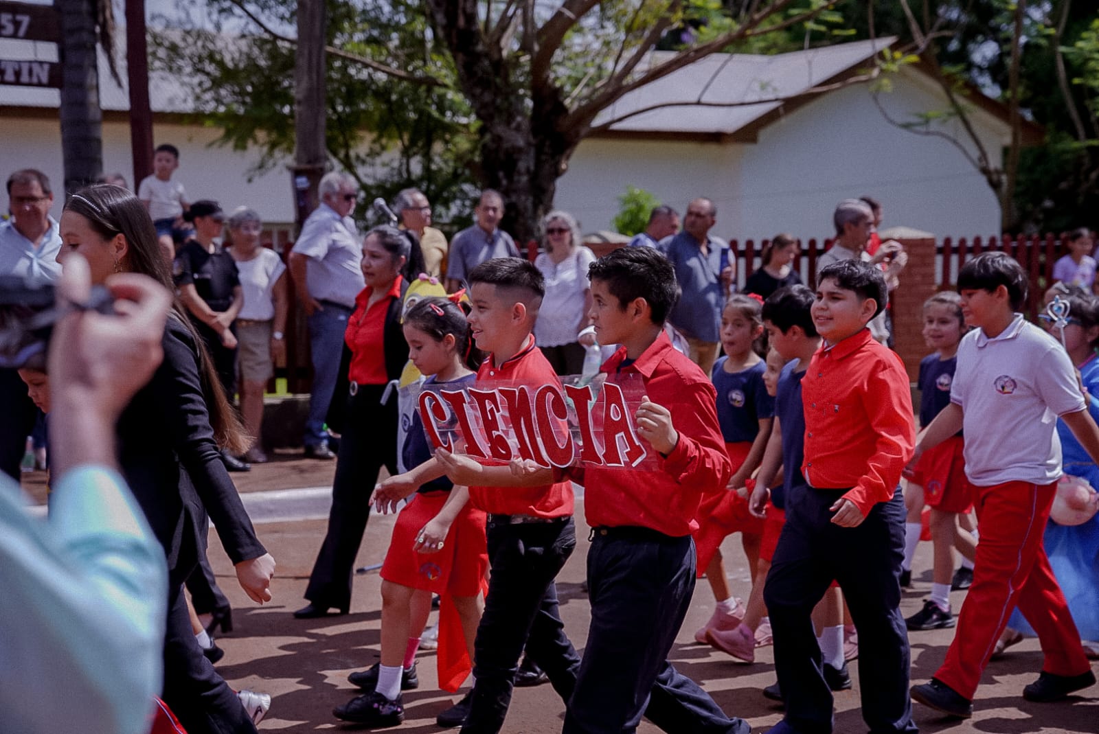 “Hagan oídos sordos a quienes dicen que uno se salva solo, nos salvamos en comunidad y unidos”, sostuvo Passalacqua en el acto por el centenario de Puerto Libertad 13 “Hagan oídos sordos a quienes dicen que uno se salva solo, nos salvamos en comunidad y unidos”, sostuvo Passalacqua en el acto por el centenario de Puerto Libertad imagen-12