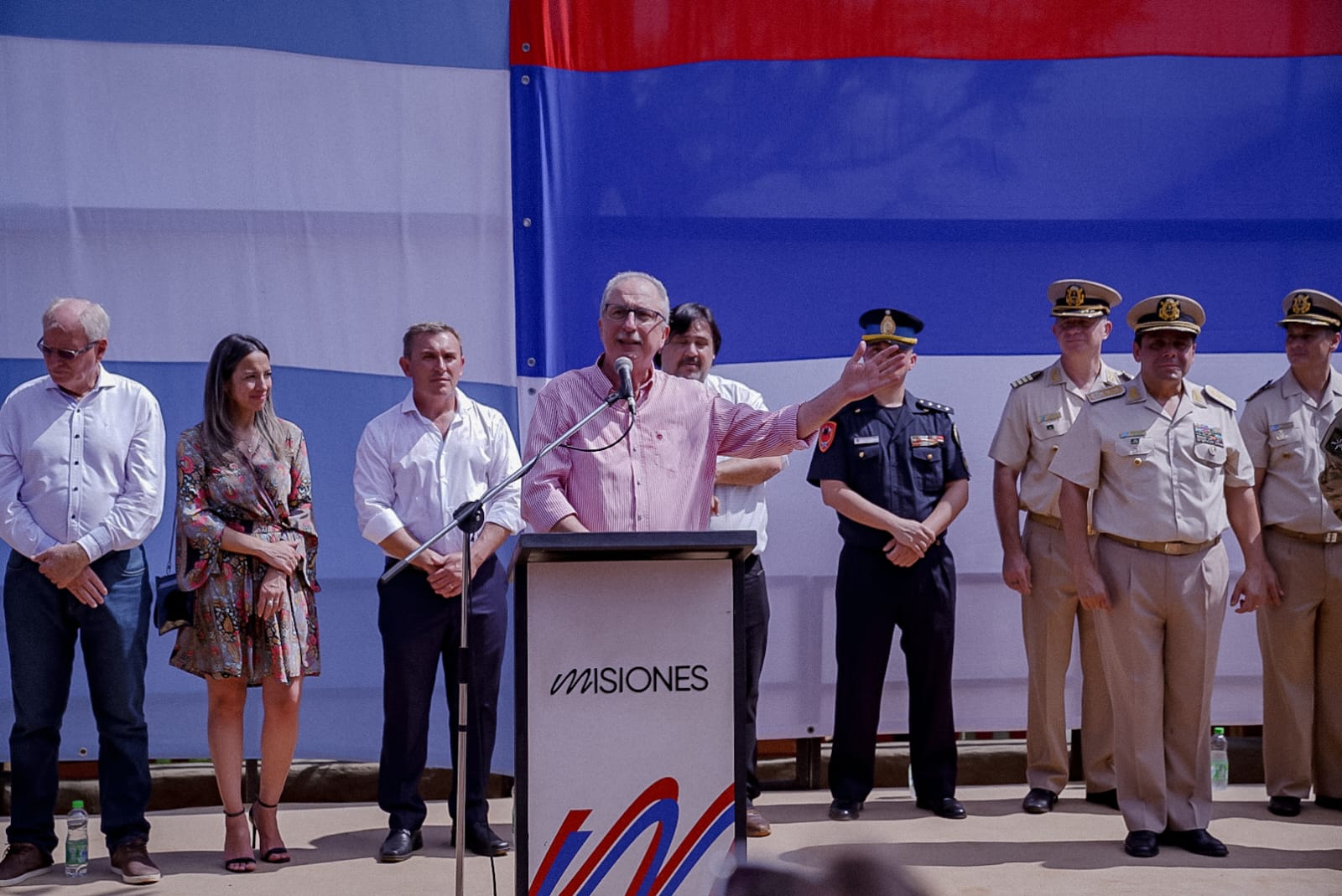 “Hagan oídos sordos a quienes dicen que uno se salva solo, nos salvamos en comunidad y unidos”, sostuvo Passalacqua en el acto por el centenario de Puerto Libertad 19 “Hagan oídos sordos a quienes dicen que uno se salva solo, nos salvamos en comunidad y unidos”, sostuvo Passalacqua en el acto por el centenario de Puerto Libertad imagen-18