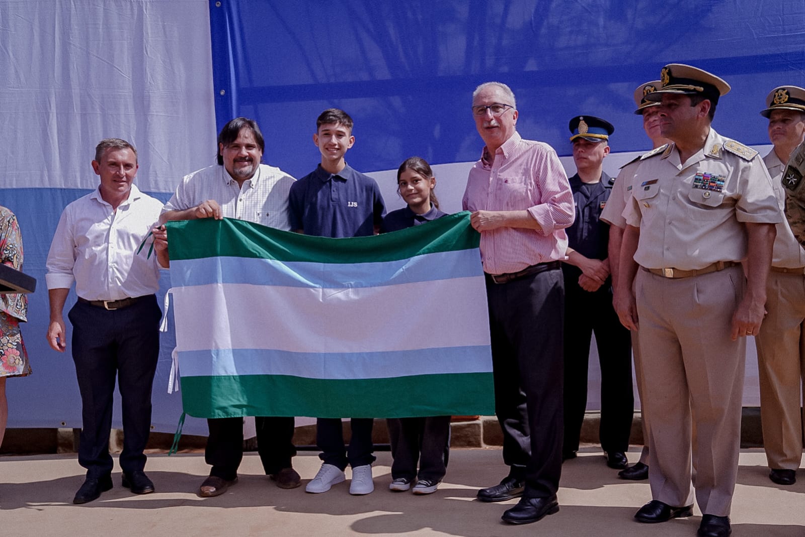 “Hagan oídos sordos a quienes dicen que uno se salva solo, nos salvamos en comunidad y unidos”, sostuvo Passalacqua en el acto por el centenario de Puerto Libertad 25 “Hagan oídos sordos a quienes dicen que uno se salva solo, nos salvamos en comunidad y unidos”, sostuvo Passalacqua en el acto por el centenario de Puerto Libertad imagen-24