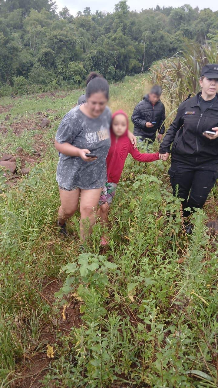 La Policía ubicó a una menor tras un rápido operativo en El Soberbio imagen-12