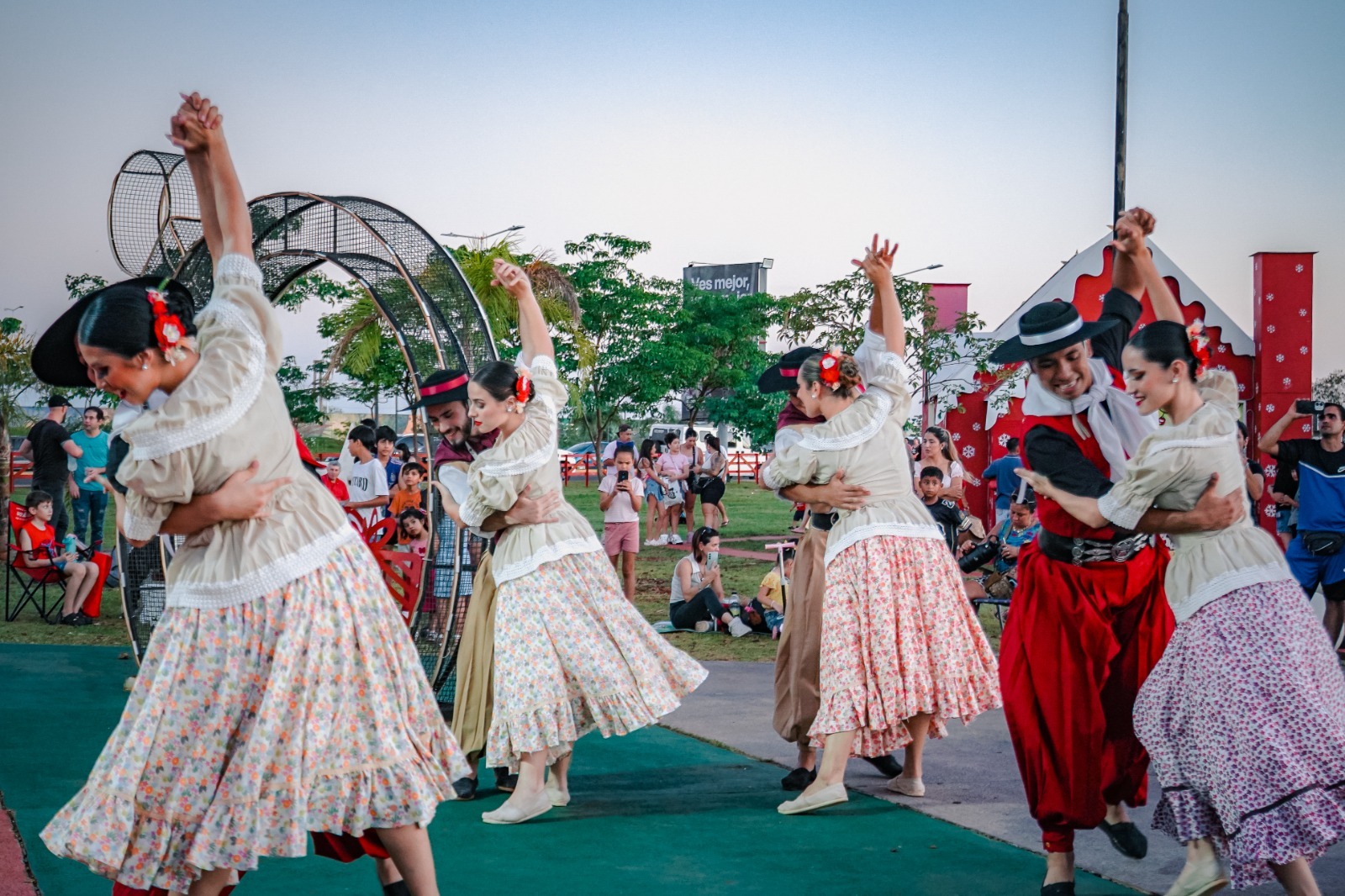 “Papá Noel” recibirá a las familias en el Parque de las Fiestas 13 “Papá Noel” recibirá a las familias en el Parque de las Fiestas imagen-12