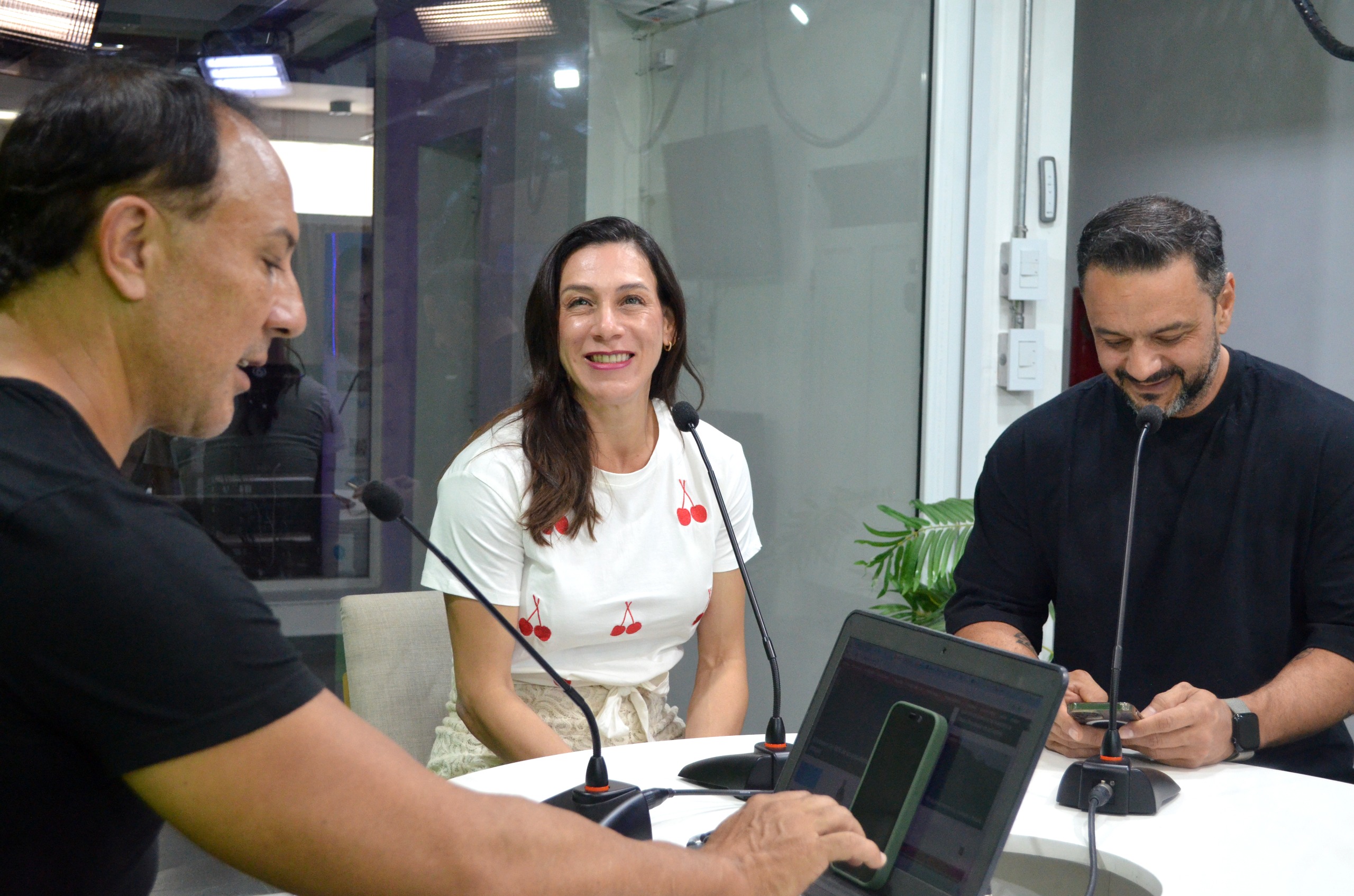 Constancia, disciplina y logros deportivos: cómo los atletas de bodybuilding y crossfit Nadia y Cayo Niven integran la preparación física y la vida familiar imagen-6