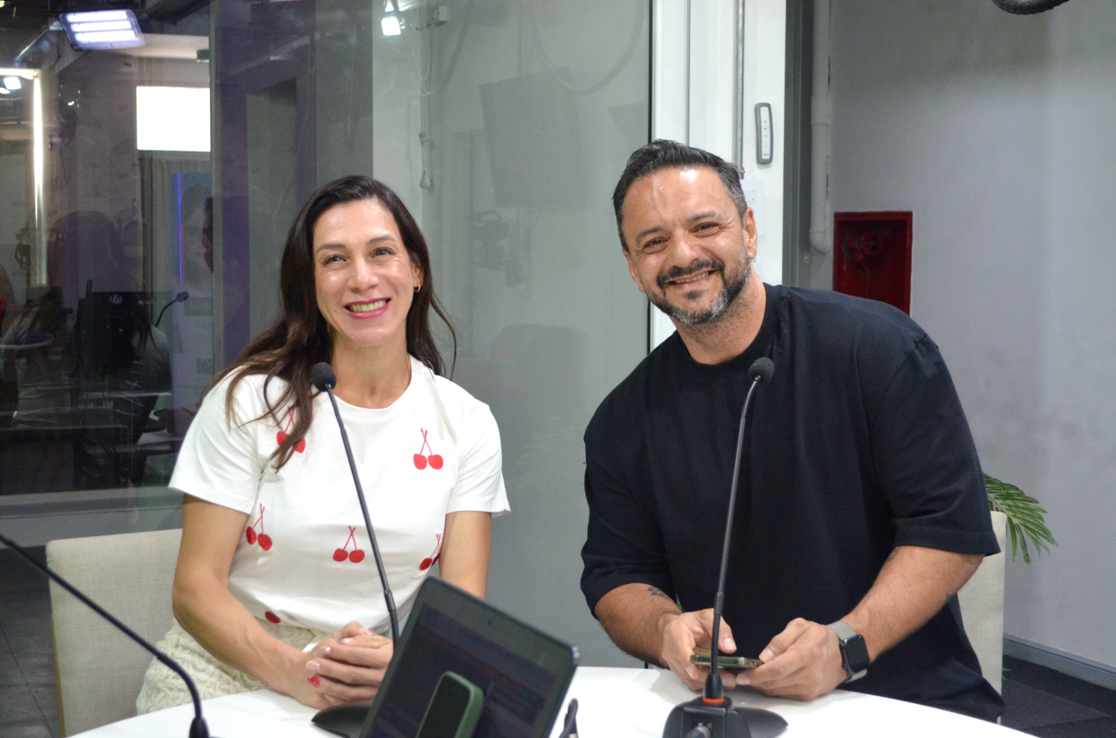 Constancia, disciplina y logros deportivos: cómo los atletas de bodybuilding y crossfit Nadia y Cayo Niven integran la preparación física y la vida familiar imagen-6