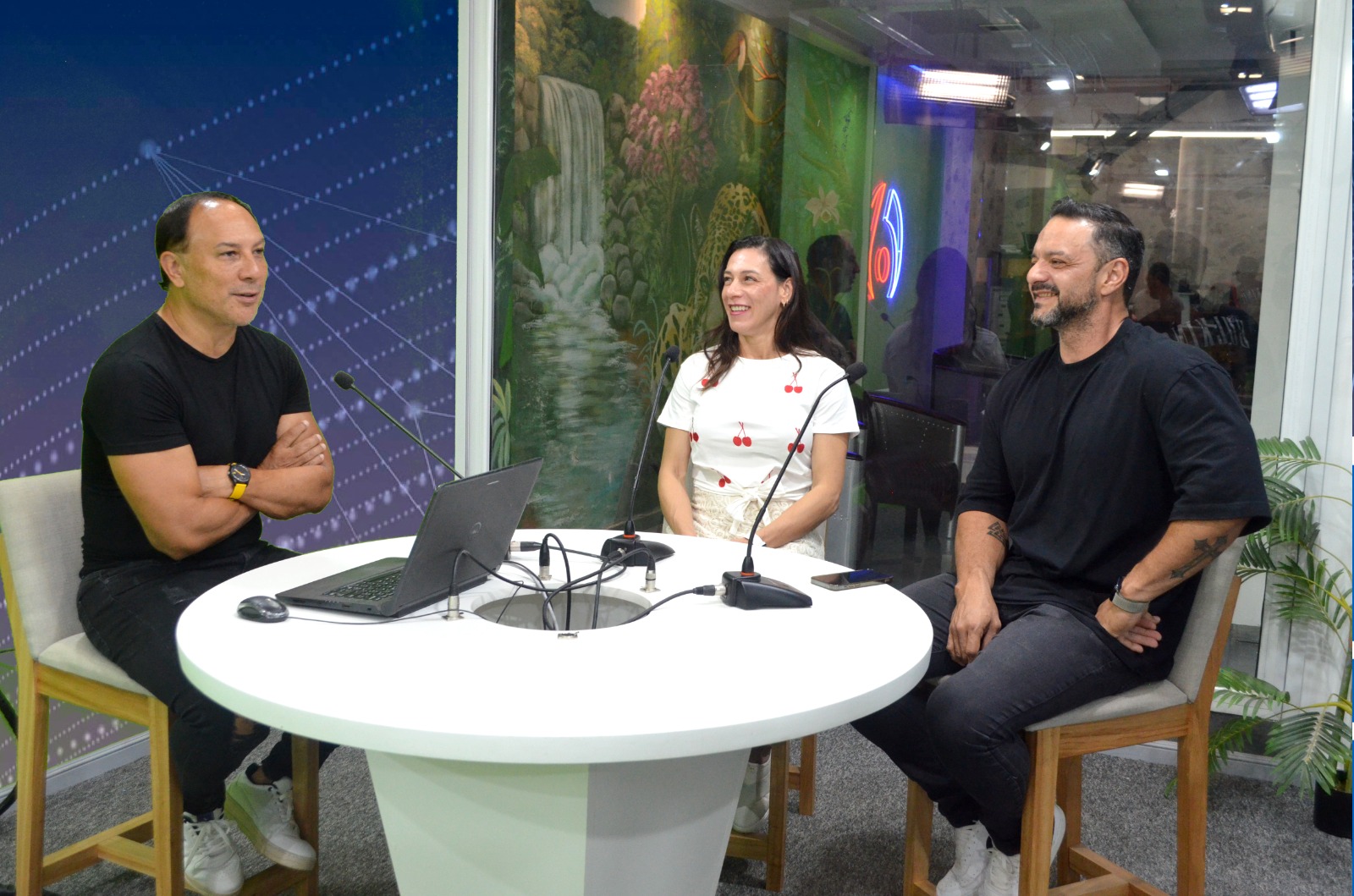 Constancia, disciplina y logros deportivos: cómo los atletas de bodybuilding y crossfit Nadia y Cayo Niven integran la preparación física y la vida familiar imagen-16