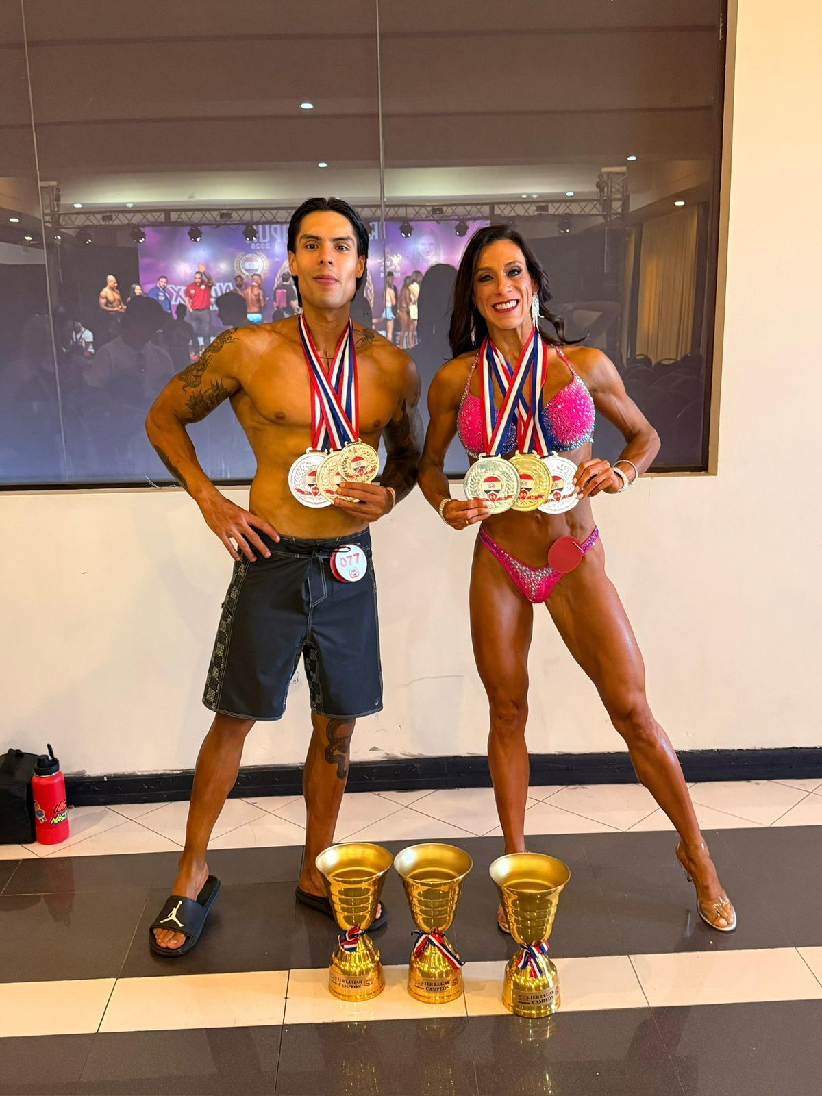 Constancia, disciplina y logros deportivos: cómo los atletas de bodybuilding y crossfit Nadia y Cayo Niven integran la preparación física y la vida familiar imagen-12