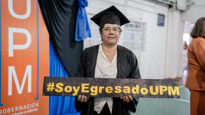 "Nadie se salva solo": el mensaje de Passalacqua en el acto de egresados de la Universidad Popular de Misiones imagen-6