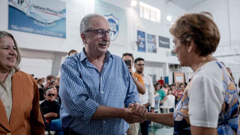 "Nadie se salva solo": el mensaje de Passalacqua en el acto de egresados de la Universidad Popular de Misiones imagen-14