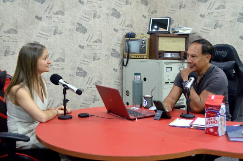 Entre el aula y la ciudad: Yamila Bresiski explicó cómo combina docencia artística, murales y formación cultural en Misiones 3 Entre el aula y la ciudad: Yamila Bresiski explicó cómo combina docencia artística, murales y formación cultural en Misiones imagen-2