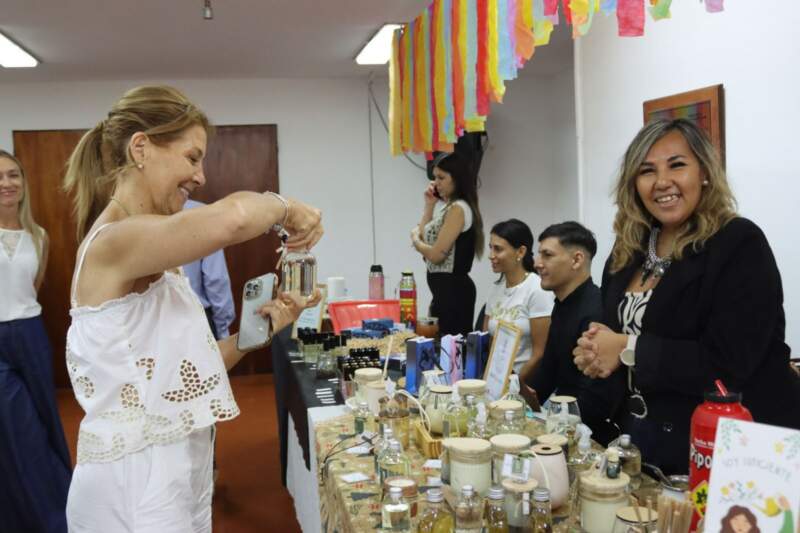 La Feria de Emprendedores Judiciales regresó en su Edición Navidad con 45 expositores de diversos rubros imagen-4