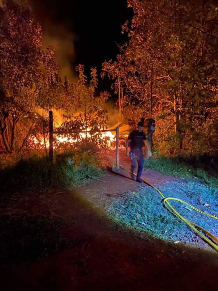 Una casa quedó reducida a cenizas en San Javier: la Policía detuvo a un sospechoso horas después imagen-7