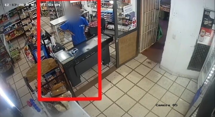 Lo delató la cámara: empleado robaba dinero de la caja y fue arrestado imagen-8