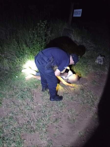 Colonia Alberdi: un adulto mayor se desorientó y durmió en la banquina de la ruta, fue asistido por la Policía imagen-11