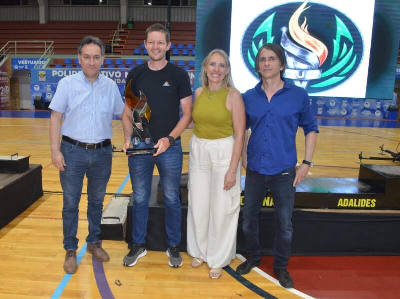 Montecarlo vivió una noche cargada de emoción con la 37ra edición de los Adalides Deportivos imagen-18