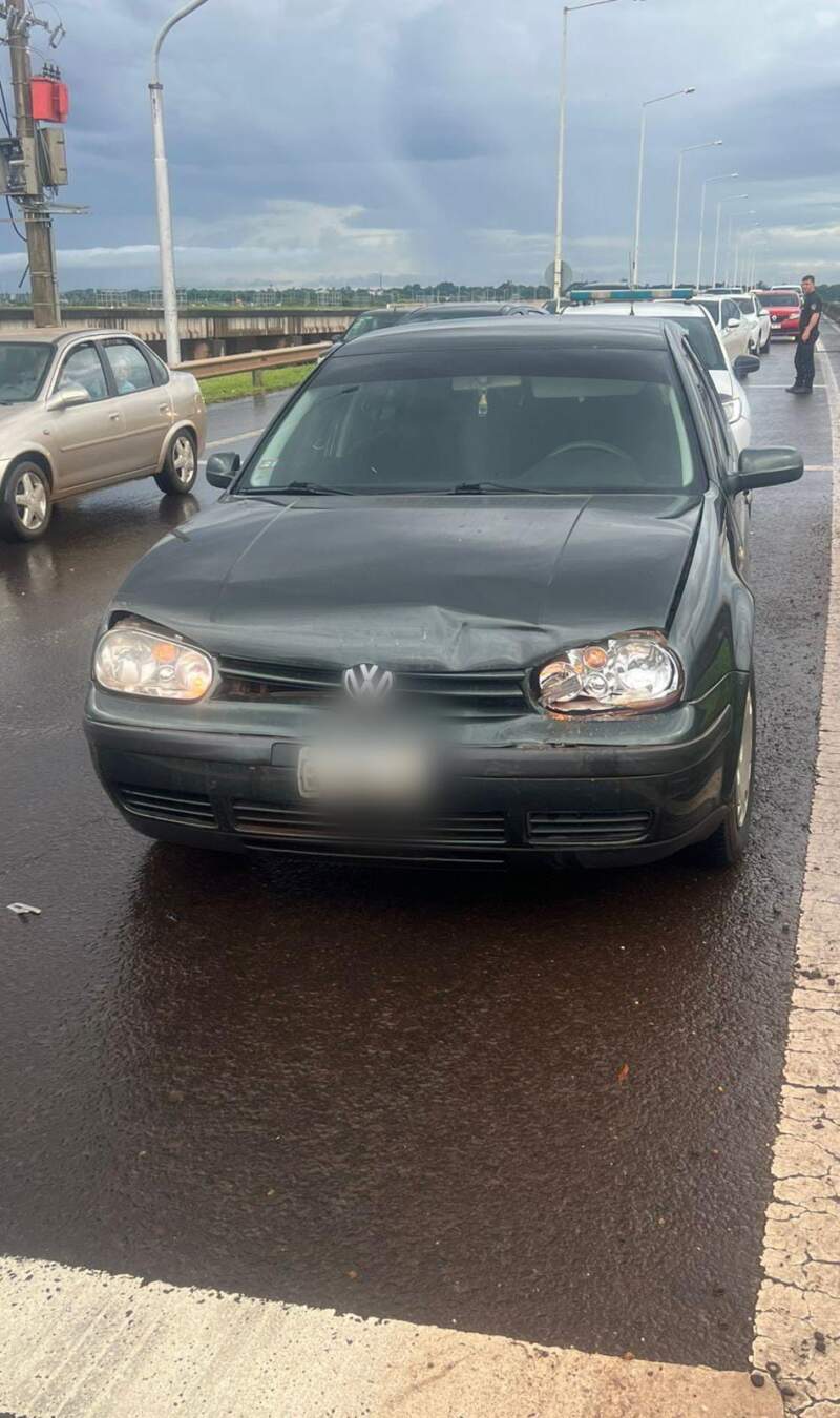Costanera de Posadas: triple colisión a la altura del puente Zaimán, uno de los conductores huyó imagen-2