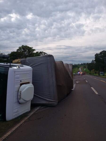 San Ignacio: un hombre murió y tres personas resultaron heridas en un siniestro vial sobre la Ruta Nacional 12 imagen-4