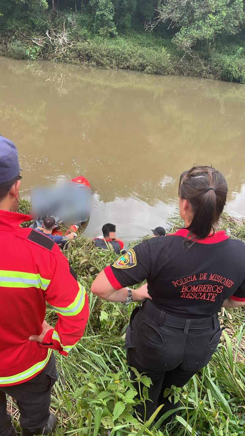 Hallaron el cuerpo del joven desaparecido en el arroyo Ñacanguazú imagen-12