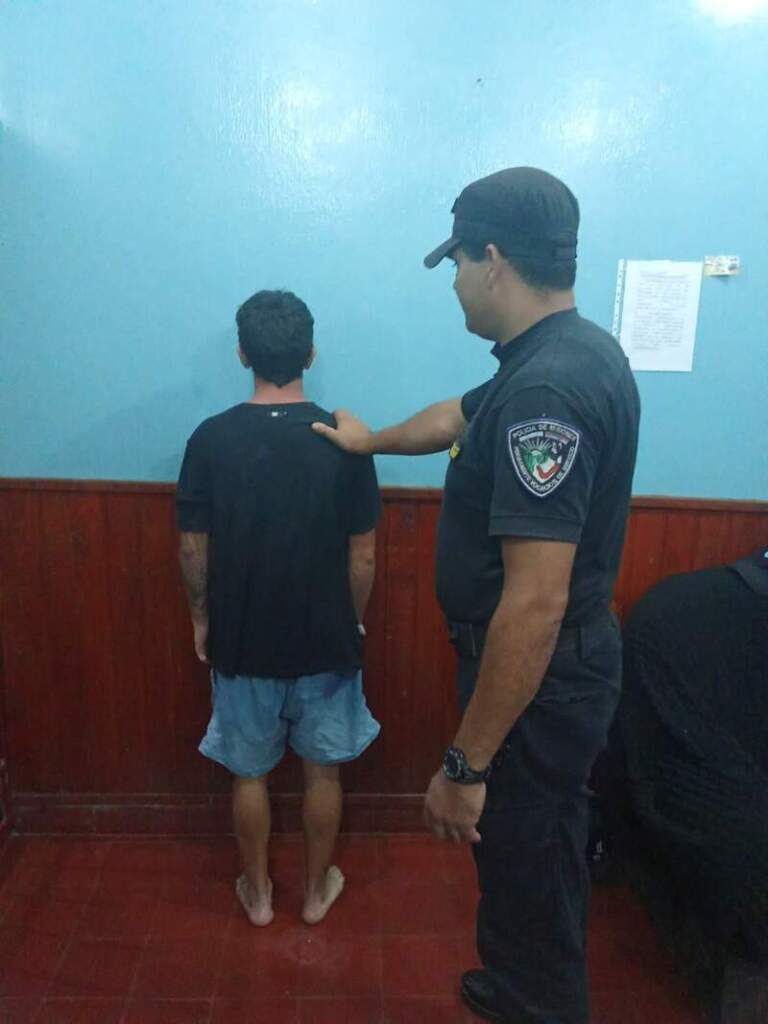 Viajaba como mochilero a dedo, pero estaba prófugo de la Justicia y fue detenido en Misiones imagen-21