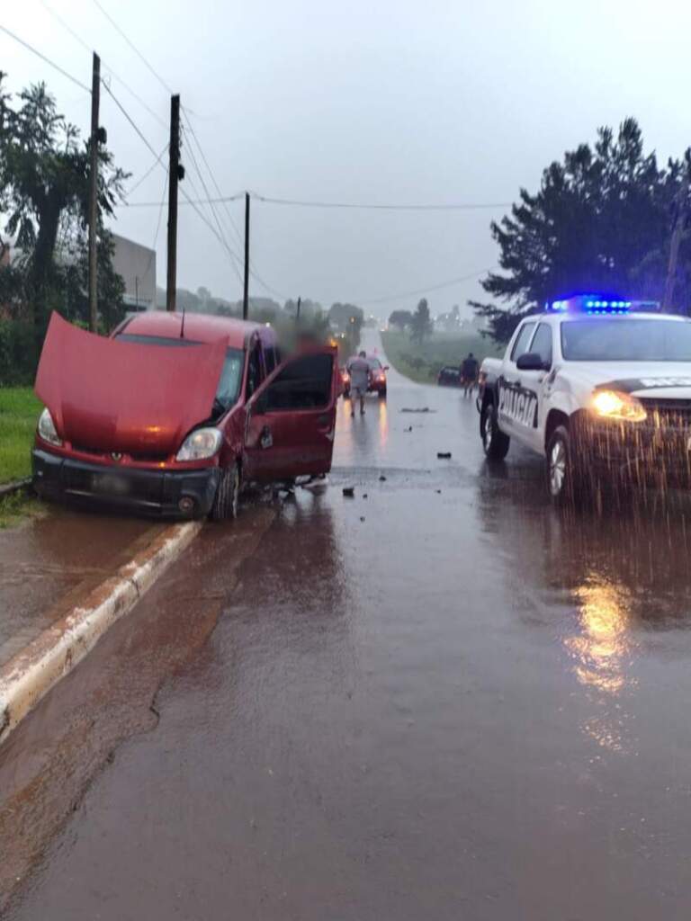 Despiste y vuelco de un vehículo en San Ignacio sin personas lesionadas imagen-42