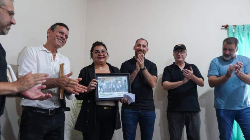 "Esto es la combinación perfecta de cómo se construye una sociedad", dijo el Gobernador en la inauguración de un SUM barrial de Oberá imagen-6