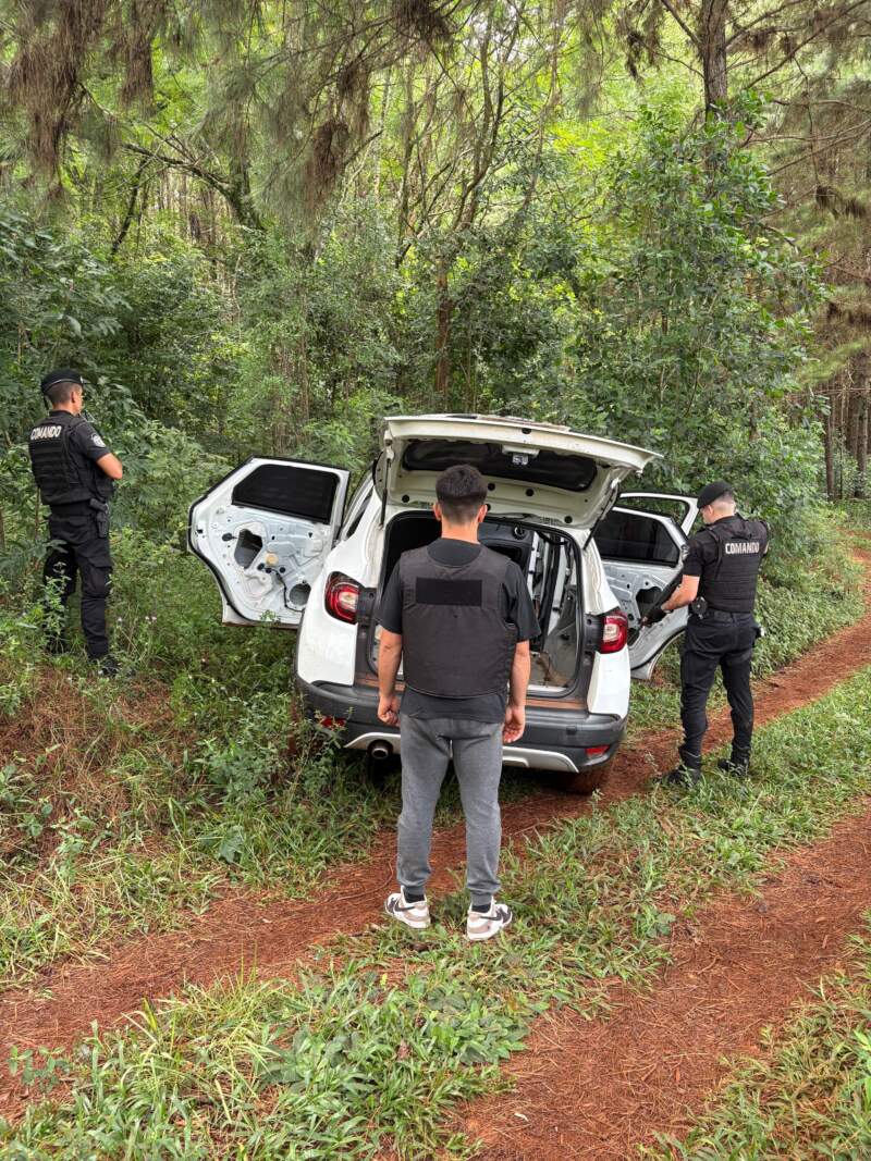 San Pedro: la Policía avanza en la identificación de delincuentes tras el secuestro de un auto robado en Buenos Aires imagen-12