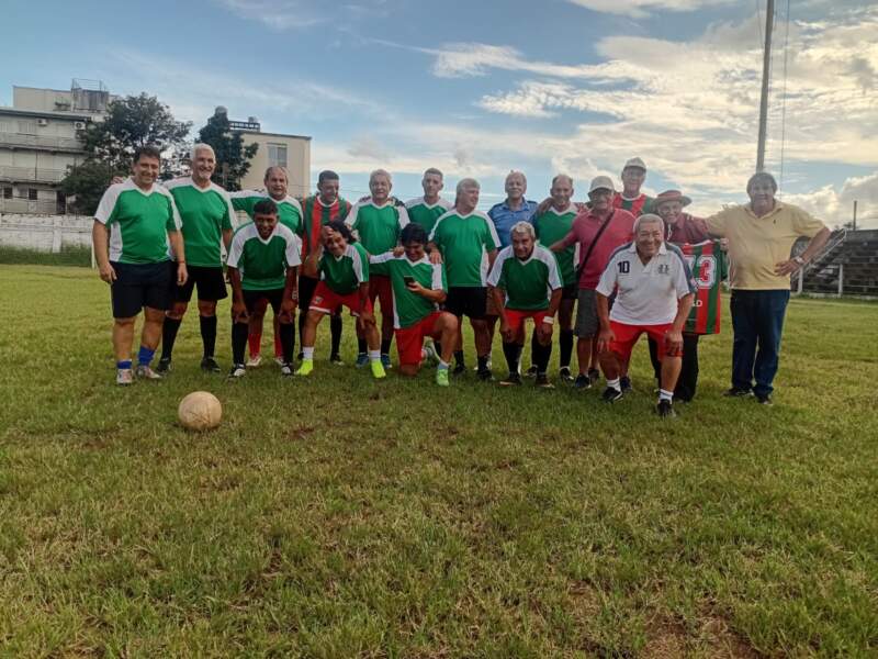 Veteranos del Club Brown, Palomas de María Morínigo y Villa Lanús protagonizaron un partido solidario a beneficio de niños del barrio Yacyretá imagen-14