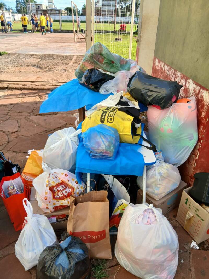 Veteranos del Club Brown, Palomas de María Morínigo y Villa Lanús protagonizaron un partido solidario a beneficio de niños del barrio Yacyretá imagen-8