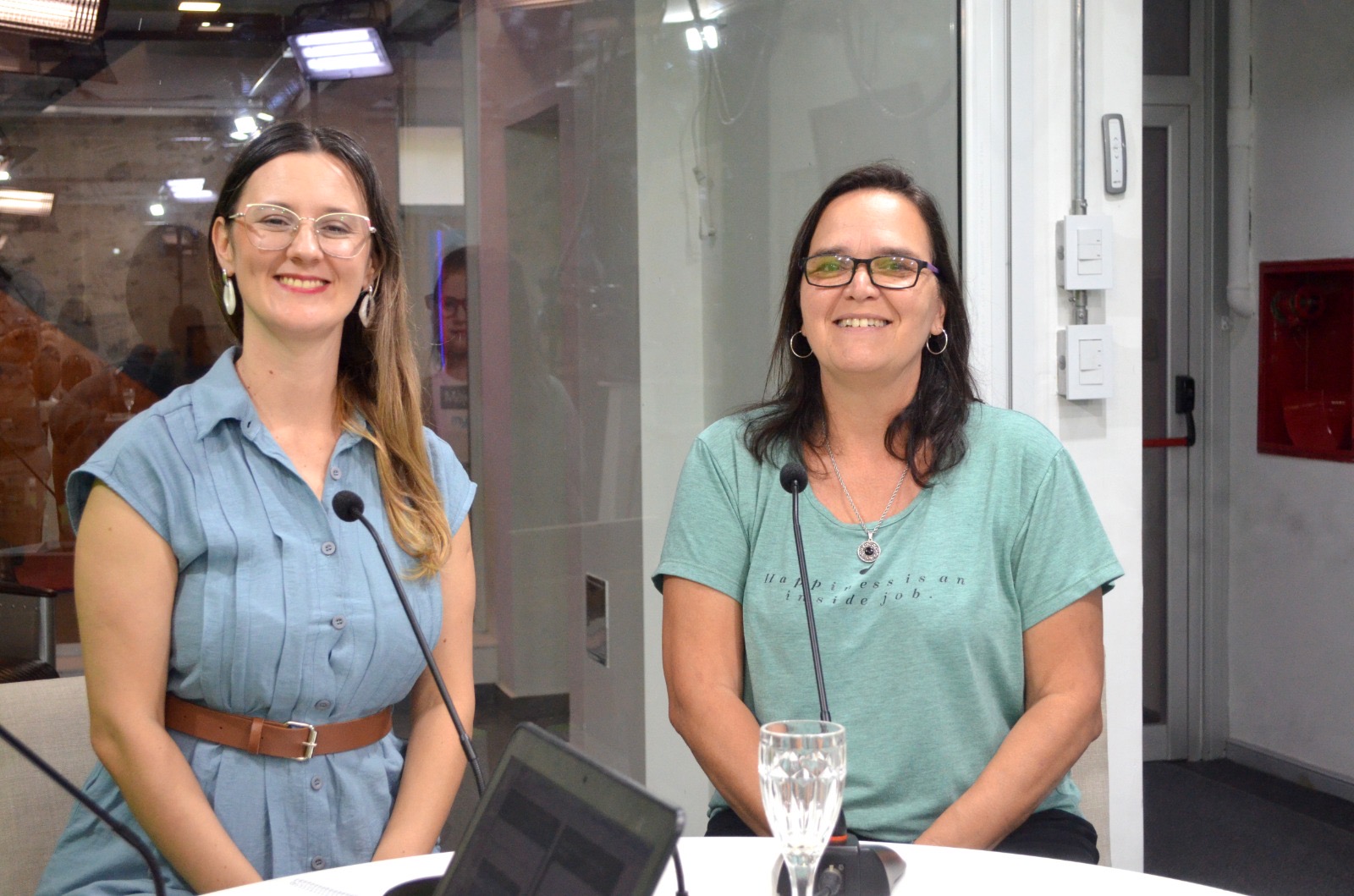 Pantallas en clase: docente detalló los efectos silenciosos del celular en la concentración y el trabajo diario 3 Pantallas en clase: docente detalló los efectos silenciosos del celular en la concentración y el trabajo diario imagen-2