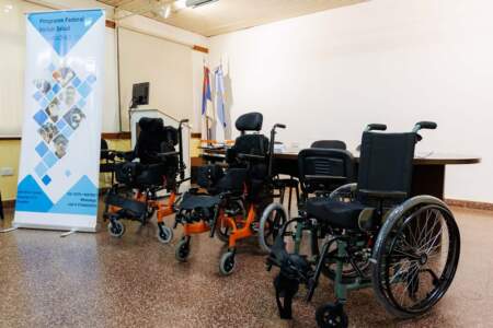 Se entregaron sillas neurológicas a pacientes de Incluir Salud Misiones imagen-5