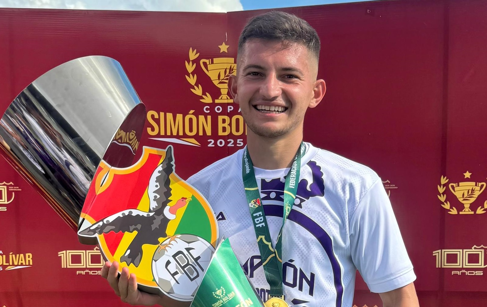 Fútbol: un misionero campeón en Bolivia imagen-9