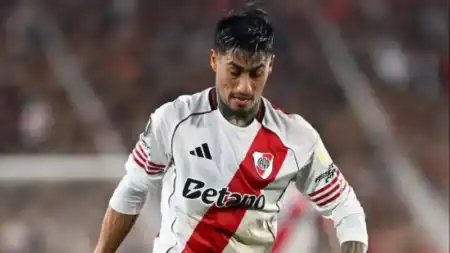 Fútbol: Portillo pasó de cinco titular a alternativa en defensa imagen-7