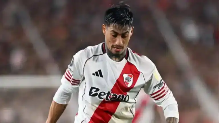 Fútbol: Portillo pasó de cinco titular a alternativa en defensa imagen-30